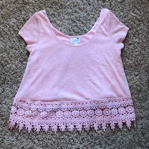 L. A. Hearts blush shirt w/ detailed bottom